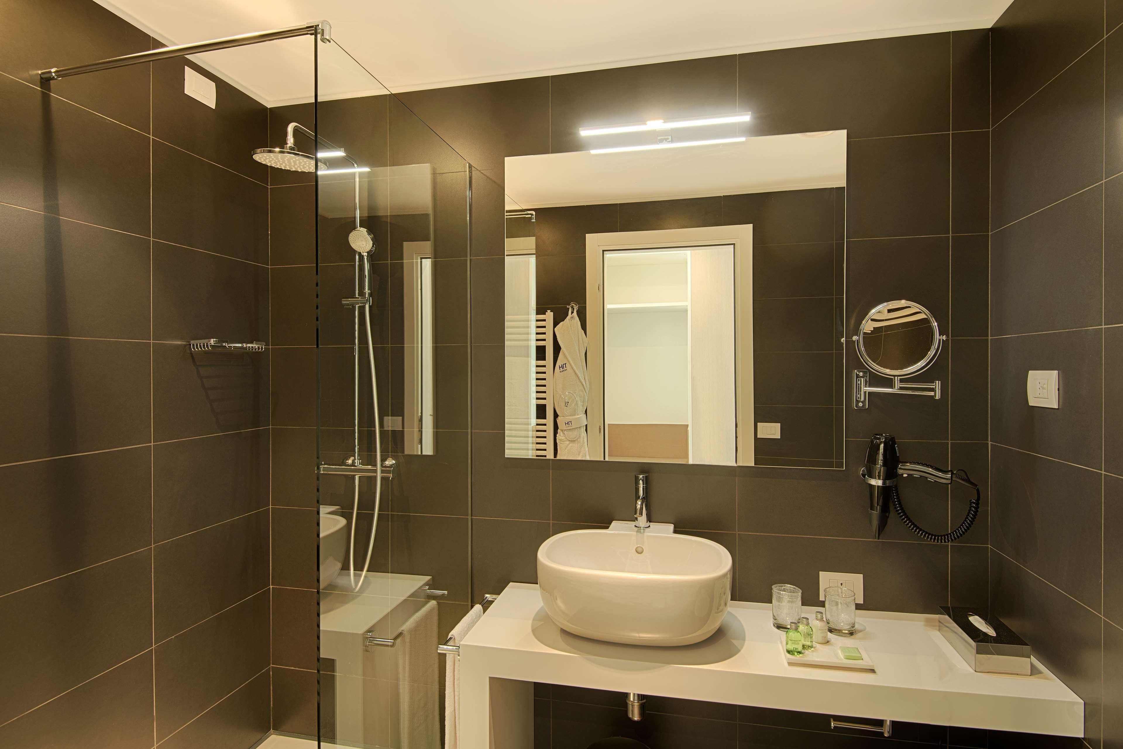 Nh Trento Hotel Buitenkant foto