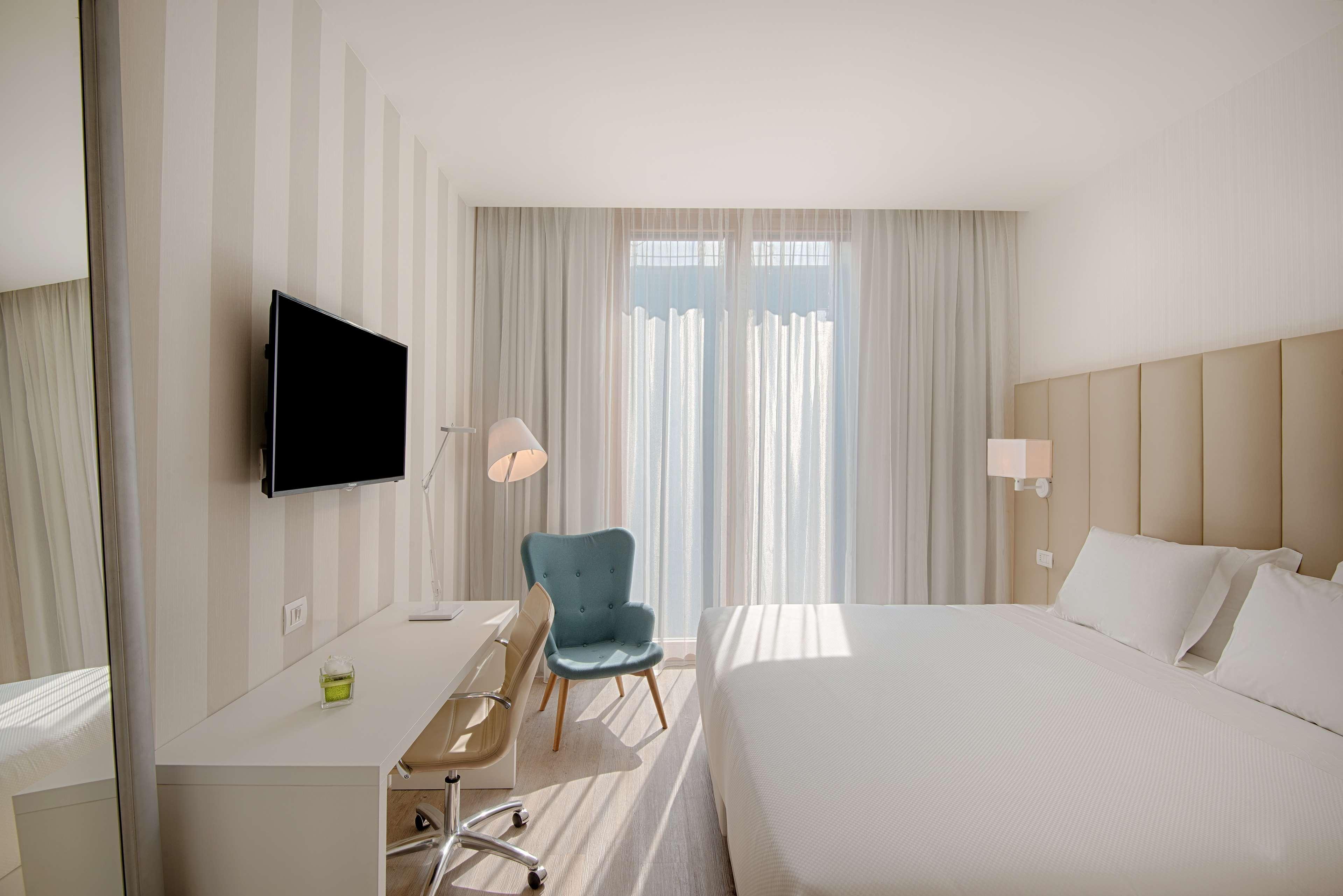 Nh Trento Hotel Buitenkant foto